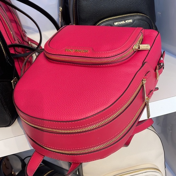 Michael Kors Bags Michael Kors Jaycee Medium Pebbled Leather
Carmine Pink - Picture 16 of 16